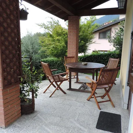 Casa Il Glicine 펜션 카살레 코르테 세로