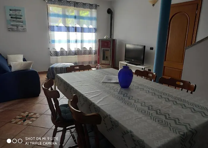 Casa Il Glicine بيت للعطل